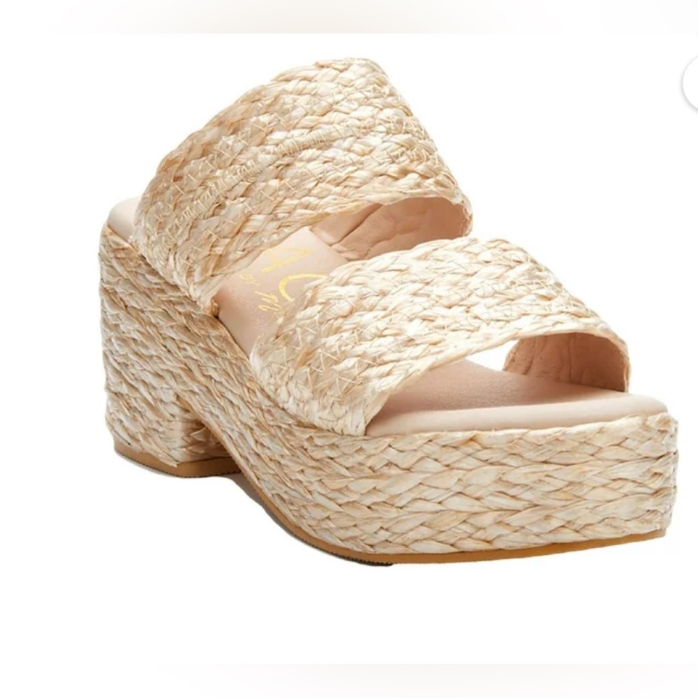 Women's Cream Platform Sandals
